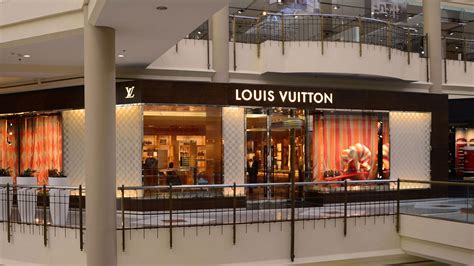 Louis Vuitton McLean Tysons Galleria